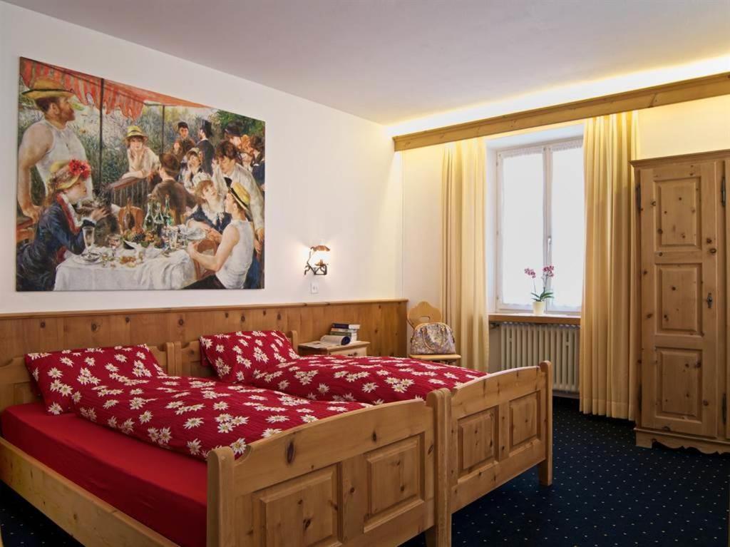 Poschiavo Suisse Hotel & Traditional Fondue Stube Bagian luar foto